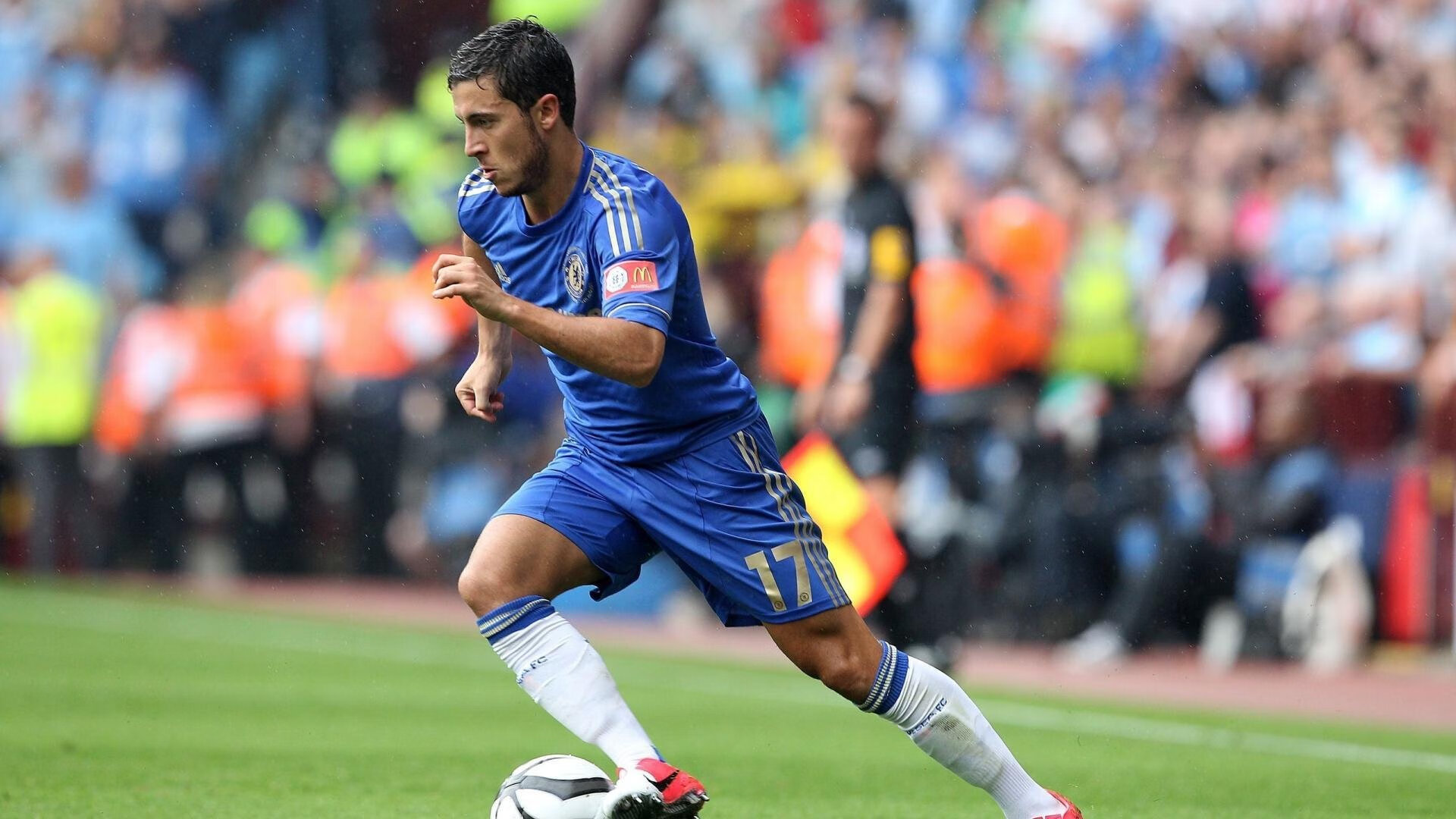 开云官方-观众互动新体验：现场投票选出最喜爱球员，球星投票